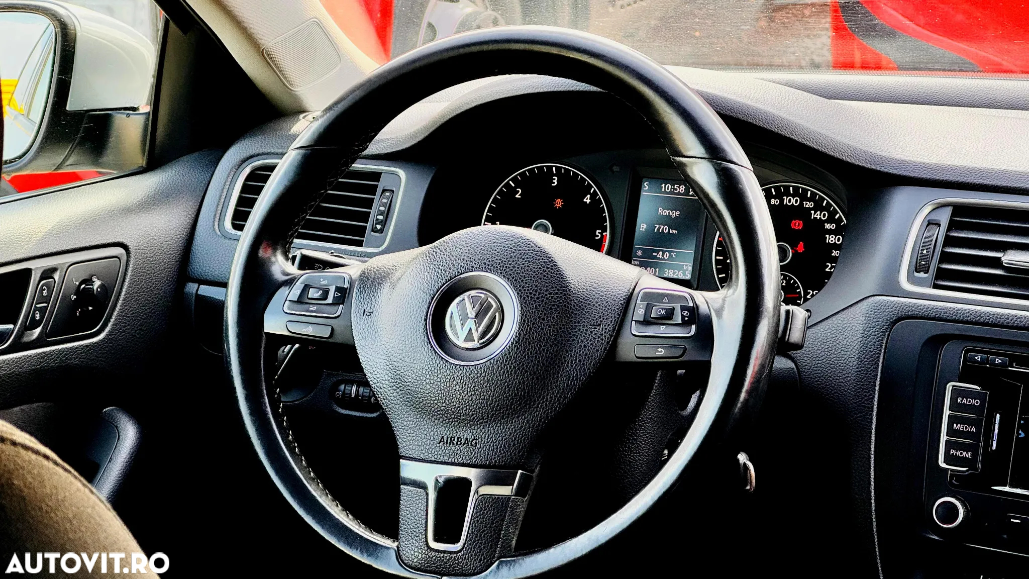 Volkswagen Jetta 1.6 TDI CR DPF Comfortline - 8
