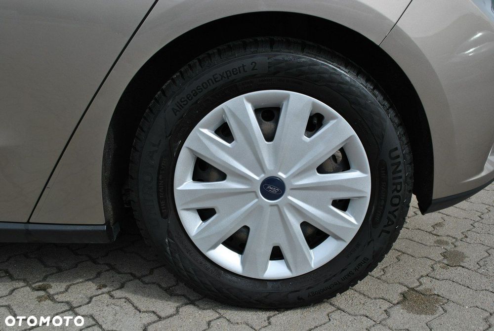 Ford Focus 1.0 EcoBoost Trend - 24
