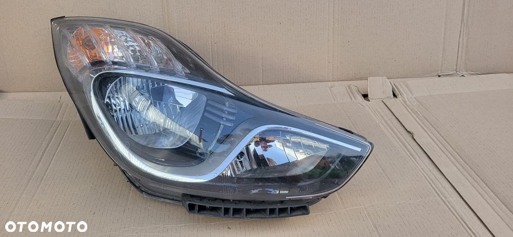 LAMPA PRAWY PRZOD HYUNDAI IX20 - 1