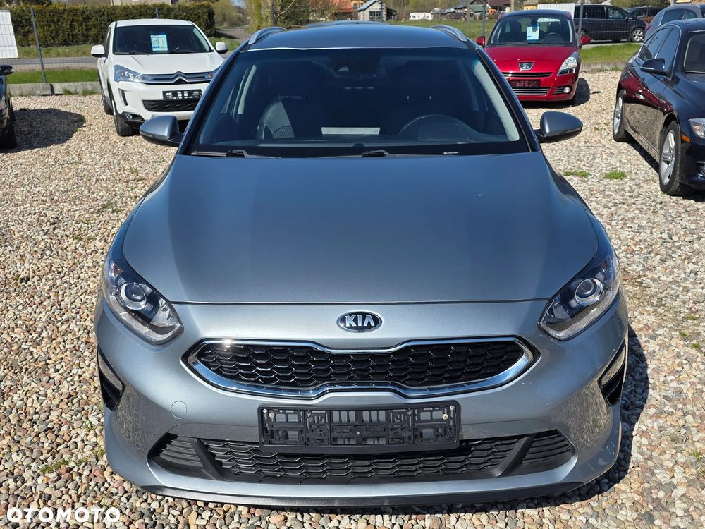 Kia Ceed - 10