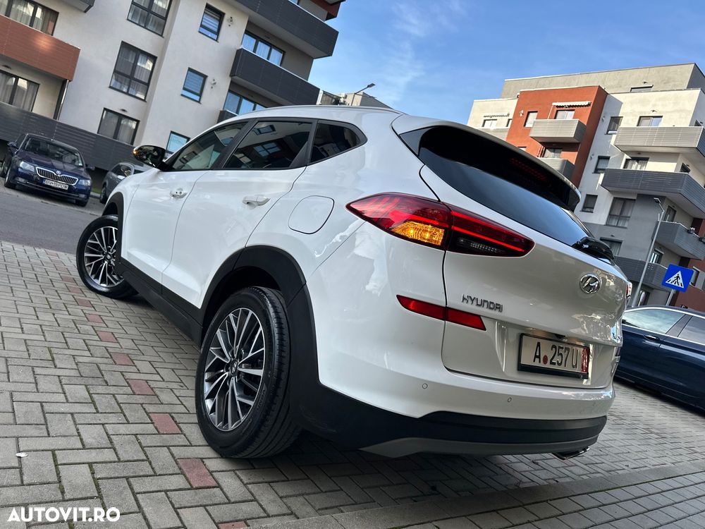 Hyundai Tucson - 2