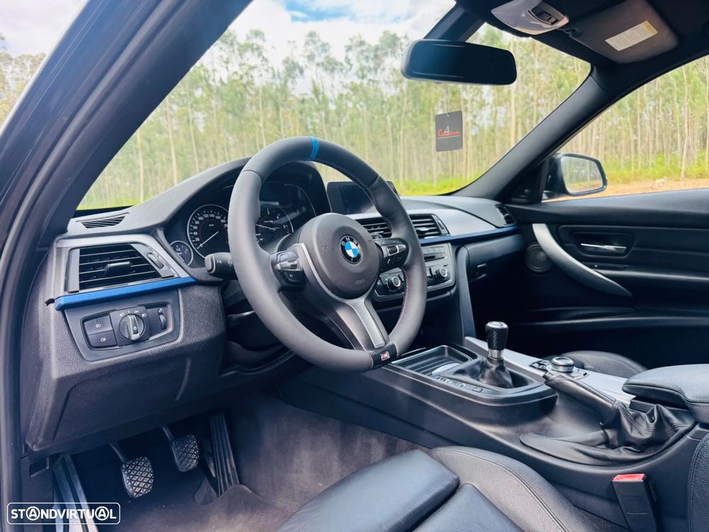 BMW 320 d Pack M - 23