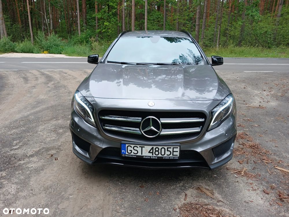 Mercedes-Benz GLA 200 7G-DCT AMG Line - 10