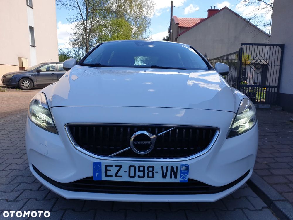Volvo V40 D2 Momentum - 13