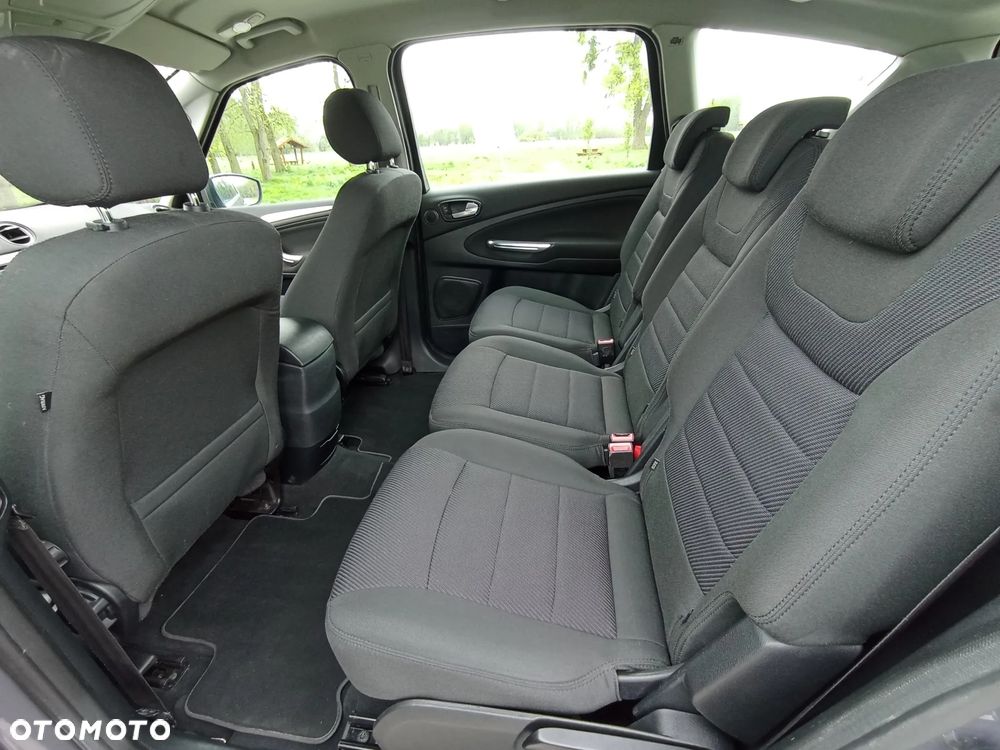 Ford S-Max - 23