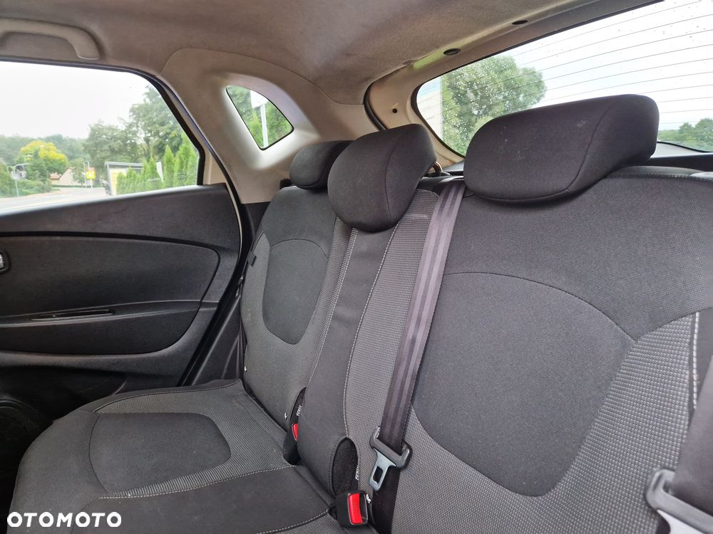 Renault Captur - 22