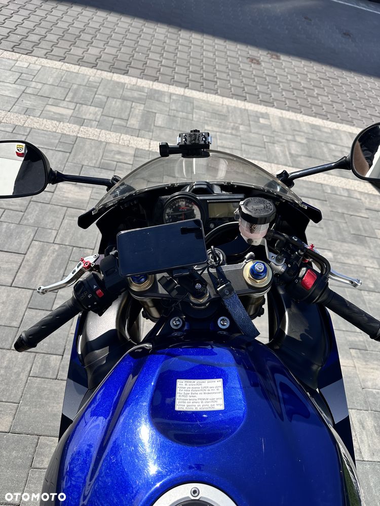 Suzuki GSX-R - 11