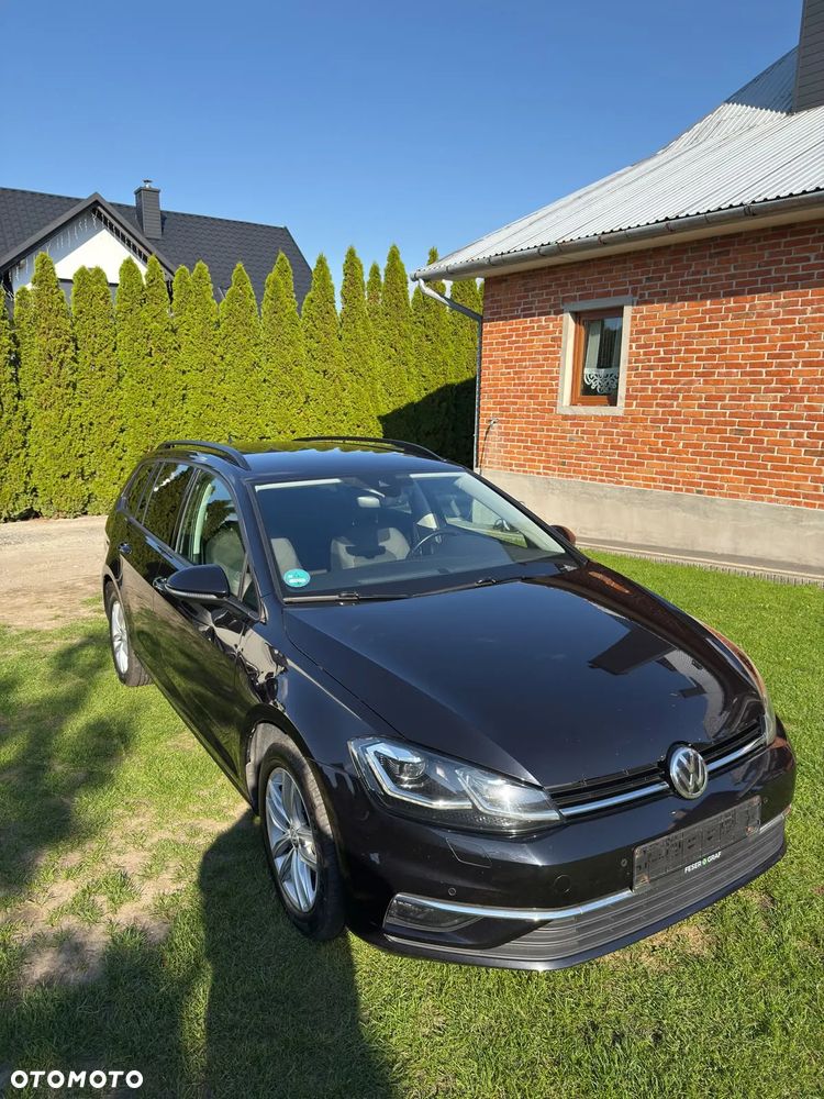 Volkswagen Golf - 4