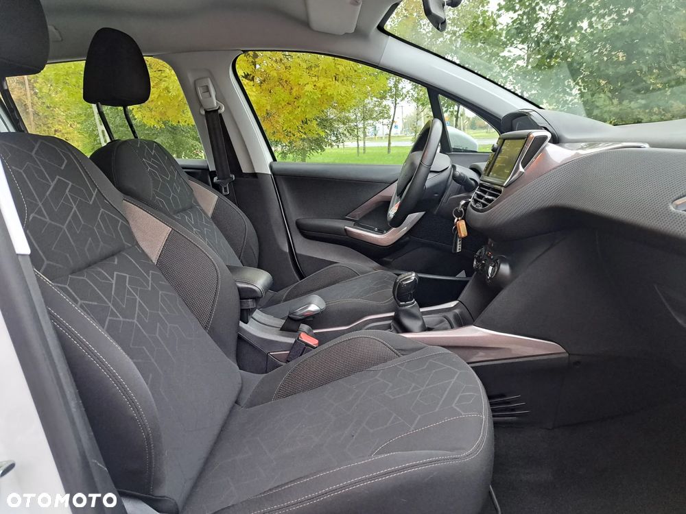 Peugeot 2008 - 24