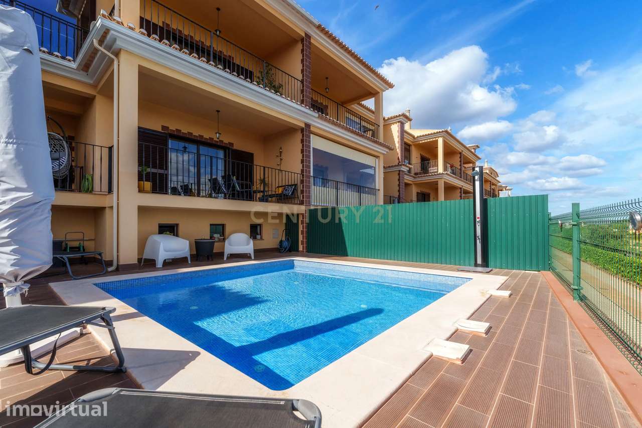 Moradia T2+3 | Piscina Privada | Vista Desafogada para o Castelo | Log - Grande imagem: 4/42