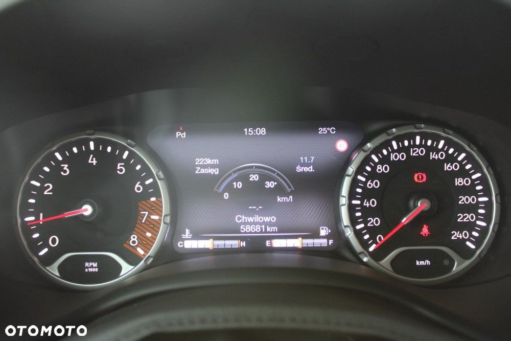 Jeep Renegade - 14