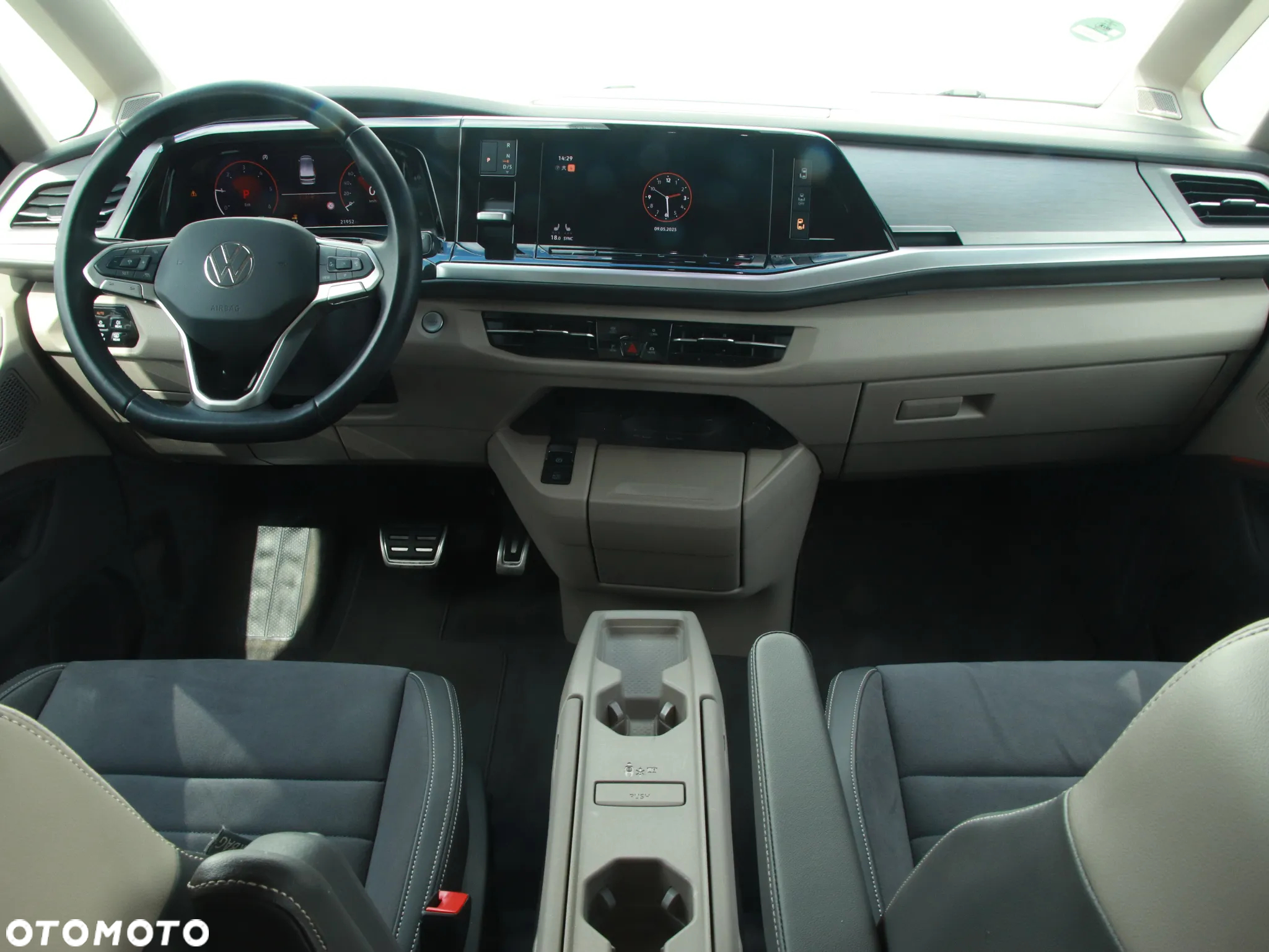 Volkswagen Multivan 2.0 TDI L2 Style DSG - 15
