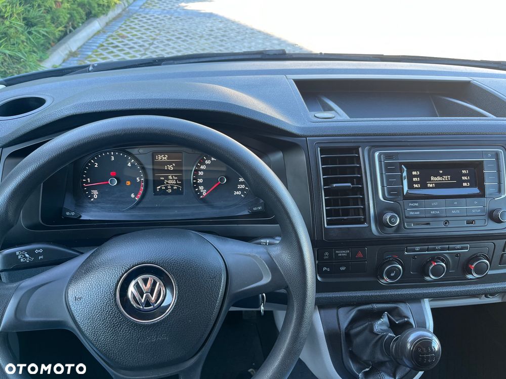 Volkswagen Transporter - 2