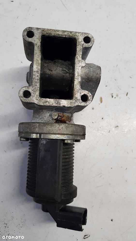 zawór EGR Opel Astra H Vectra 1.9 cdti - 4