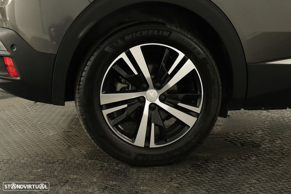 Peugeot 3008 1.2 PureTech GT EAT8 - 5