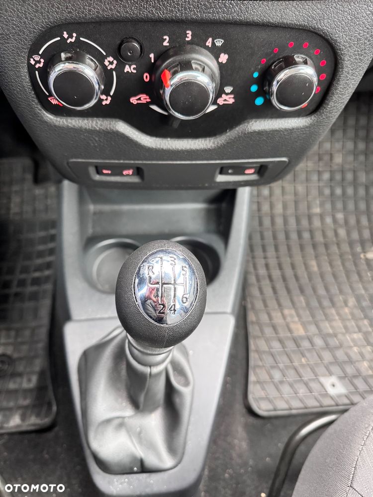 Dacia Lodgy 1.5 dCi Prestige - 17
