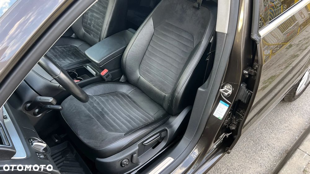 Volkswagen Passat 2.0 TDI Highline - 26