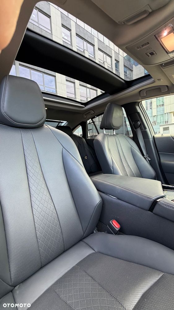 Toyota Mirai Luxury - 20