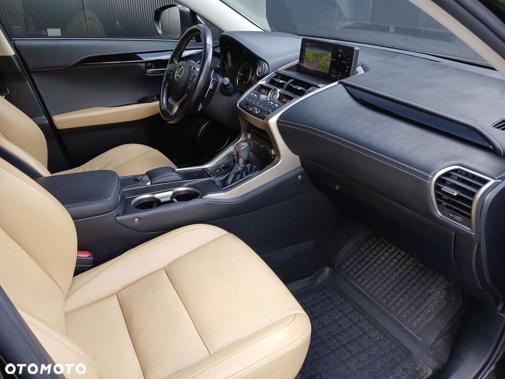 Lexus NX 300 GPF Elegance AWD - 23