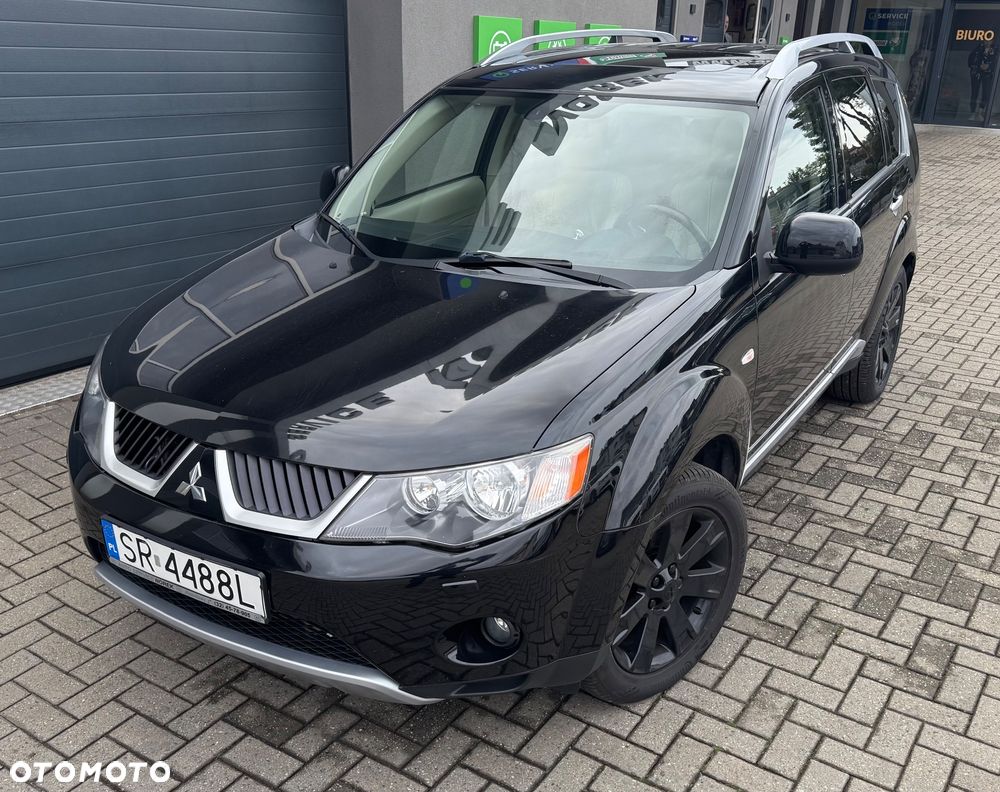 Mitsubishi Outlander - 4