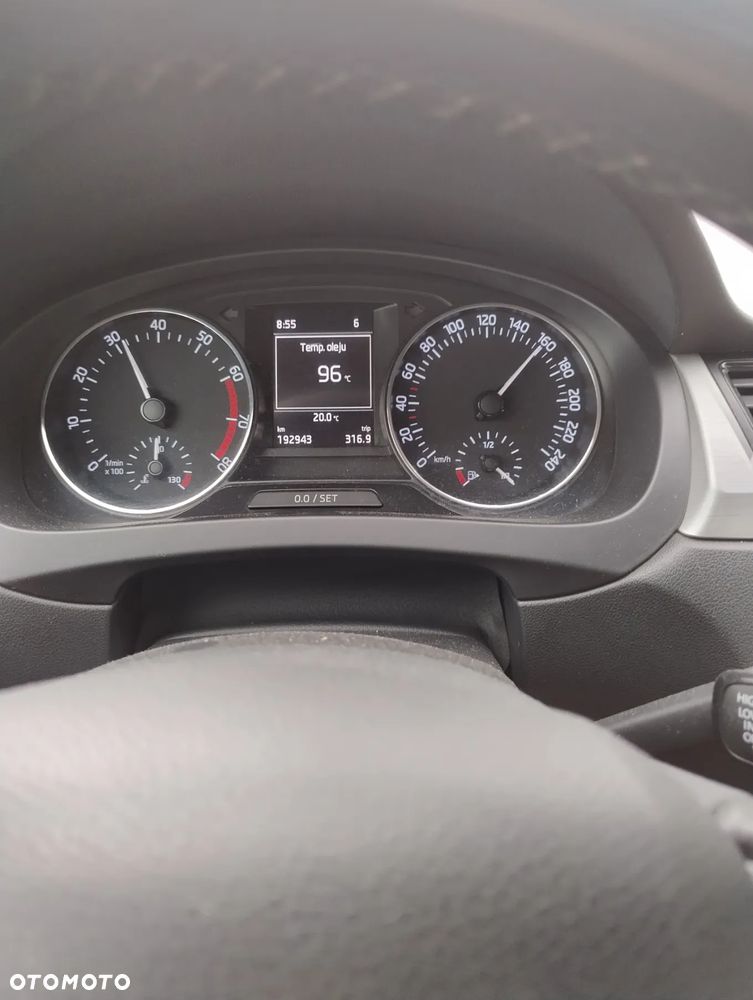 Skoda RAPID 1.2 TSI Edition - 6