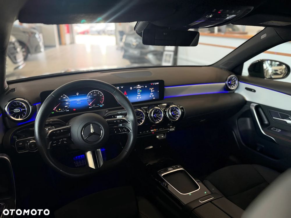 Mercedes-Benz Klasa A 200 AMG Line 7G-DCT - 6
