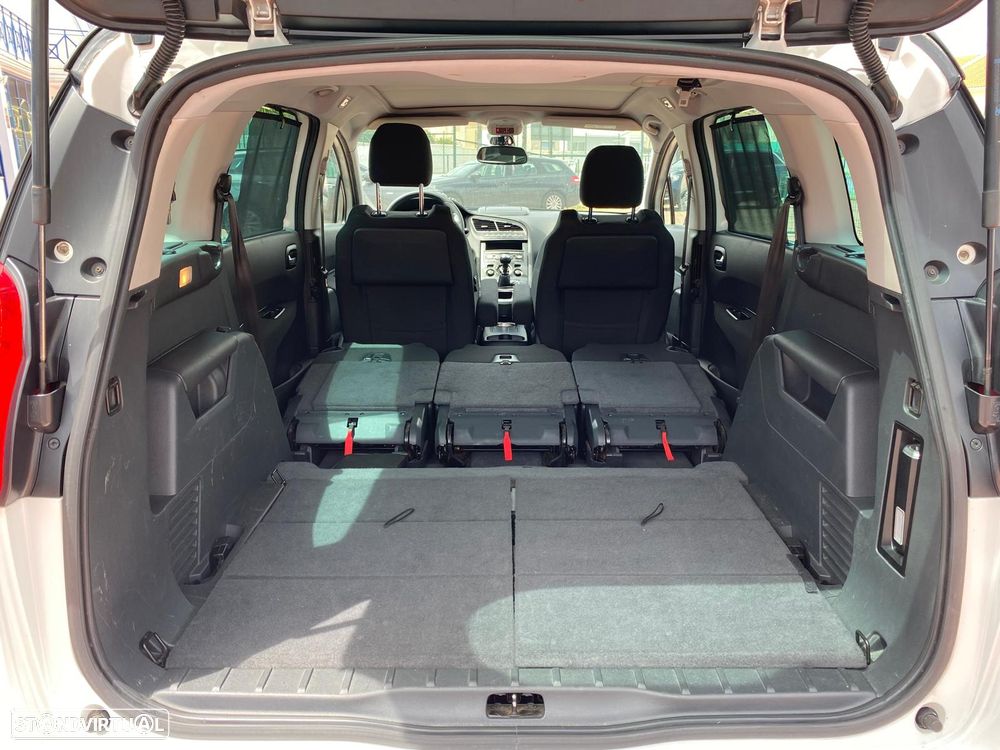 Peugeot 5008 1.6 HDi Allure - 21
