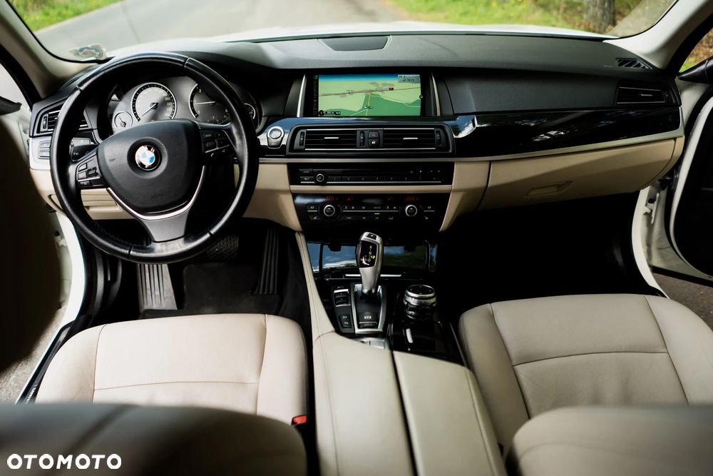 BMW Seria 5 520d xDrive Luxury Line - 26