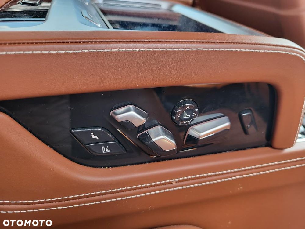 BMW Seria 7 - 17