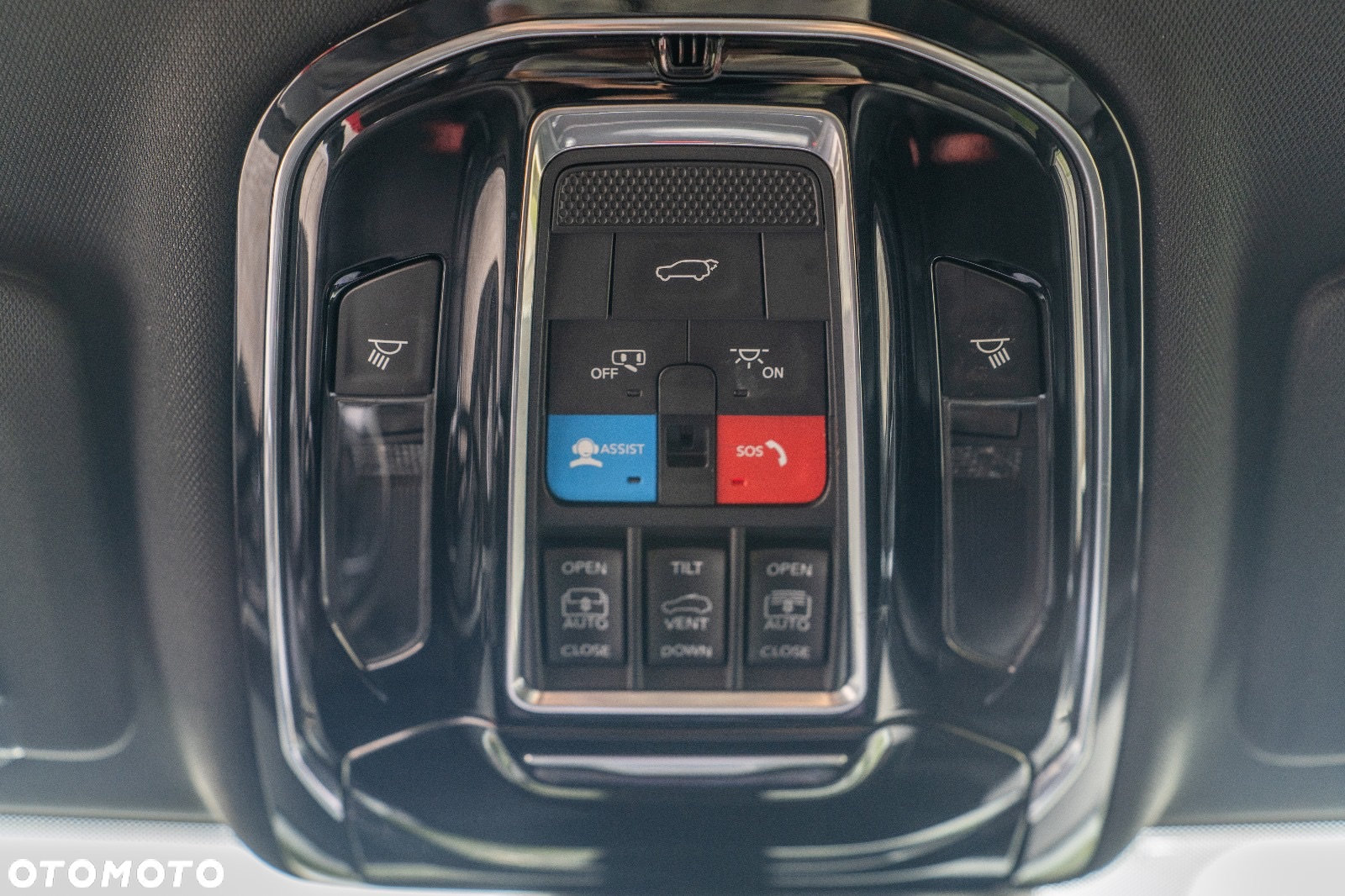 Jeep Grand Cherokee - 24