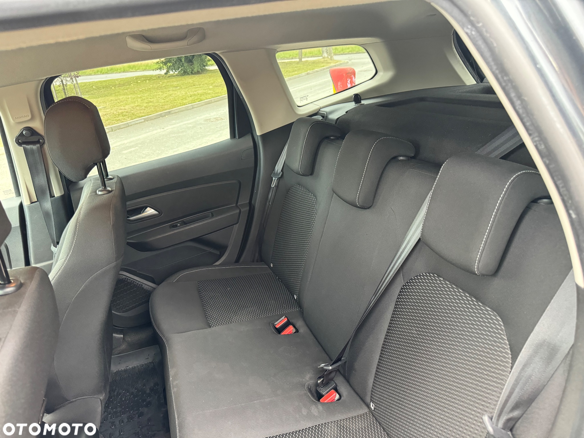 Dacia Duster 1.6 SCe Prestige - 12