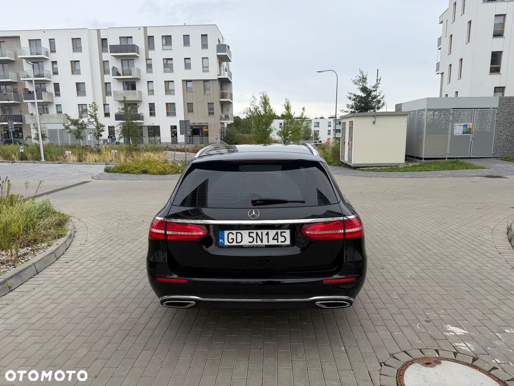 Mercedes-Benz Klasa E 220 d 9G-TRONIC - 8