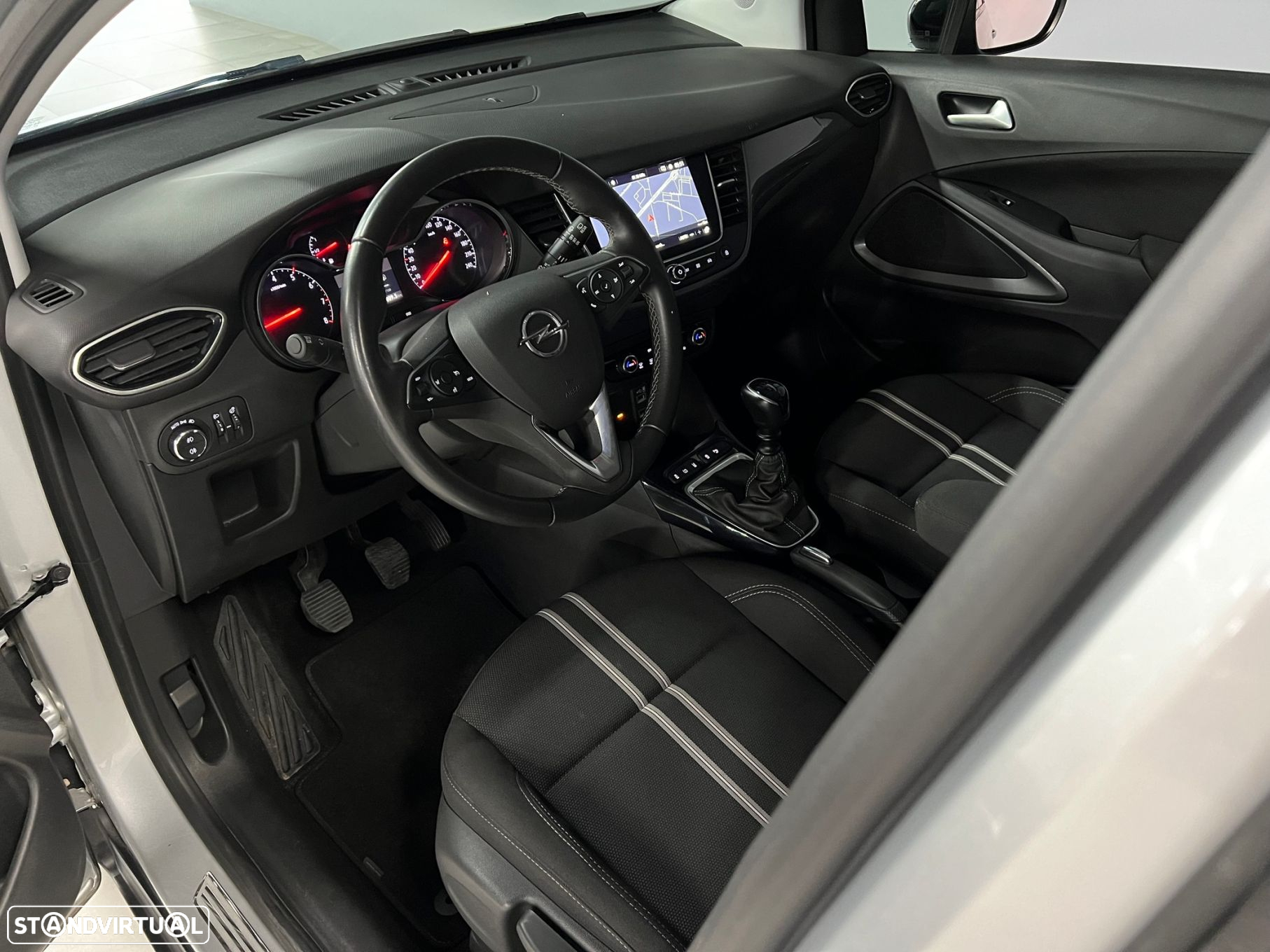 Opel Crossland 1.2 T Design & Tech - 18