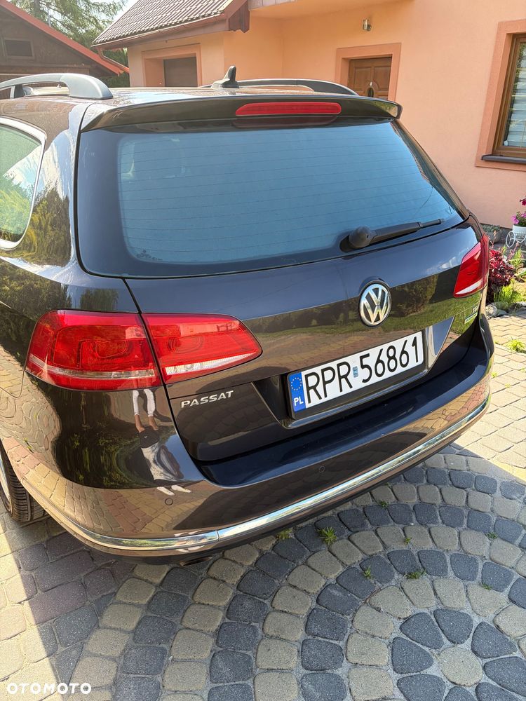 Volkswagen Passat 1.6 TDI DPF BlueMot Comfortline - 21