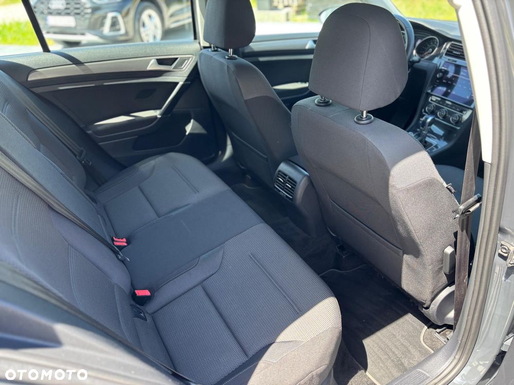 Volkswagen Golf e-Golf - 25