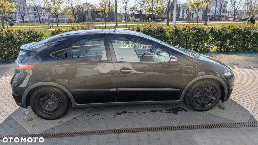 Honda Civic 1.8 Comfort - 3