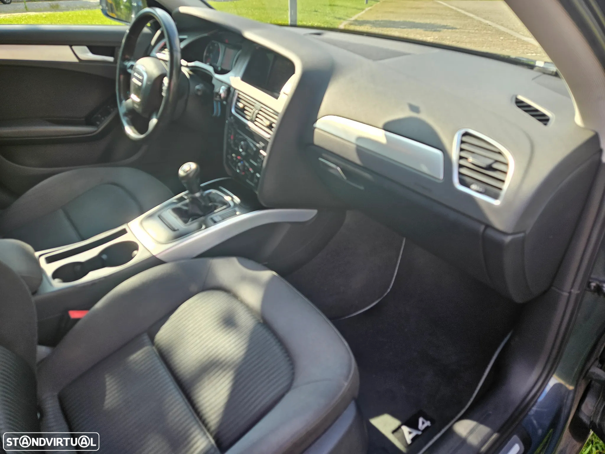 Audi A4 2.0 TDI exclusive - 22