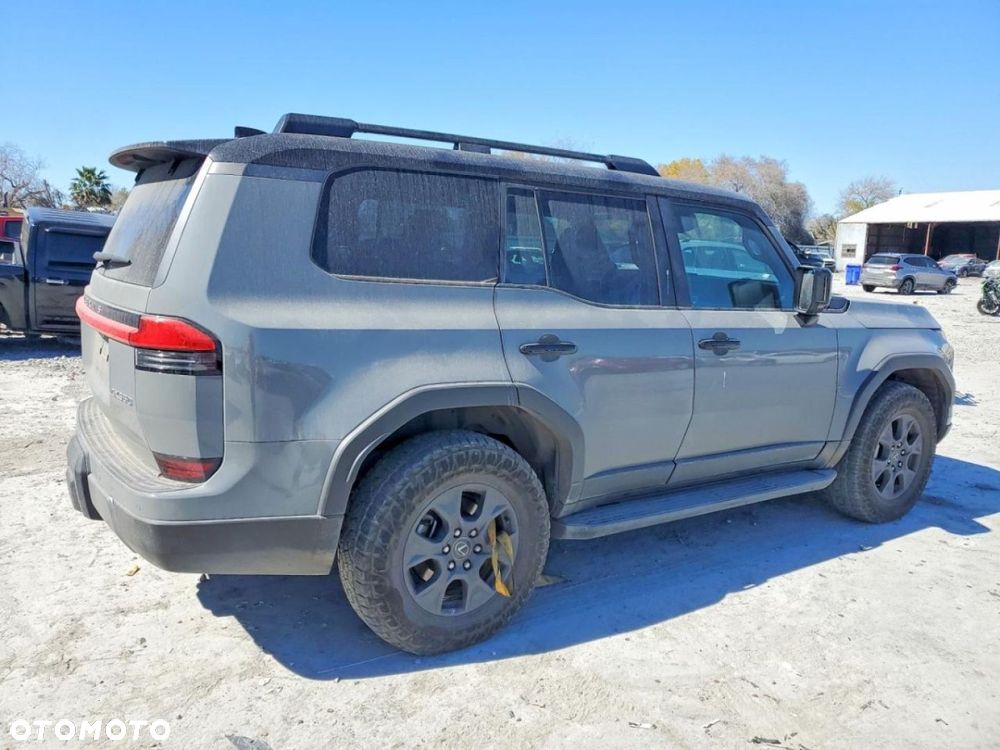 Lexus GX - 4