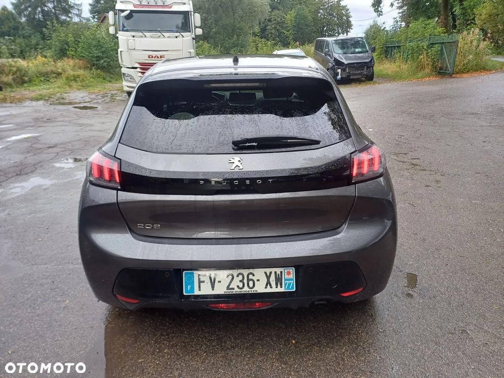 Peugeot 208 PureTech 100 EAT8 Allure - 4