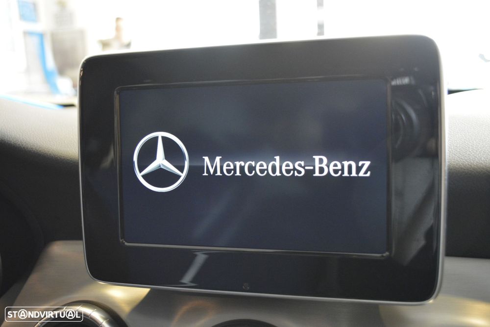 Mercedes-Benz CLA 200 CDI Urban - 3