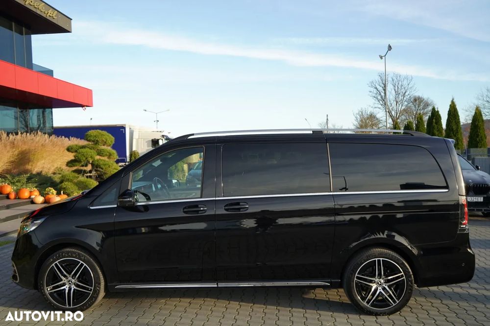 Mercedes-Benz V - 12