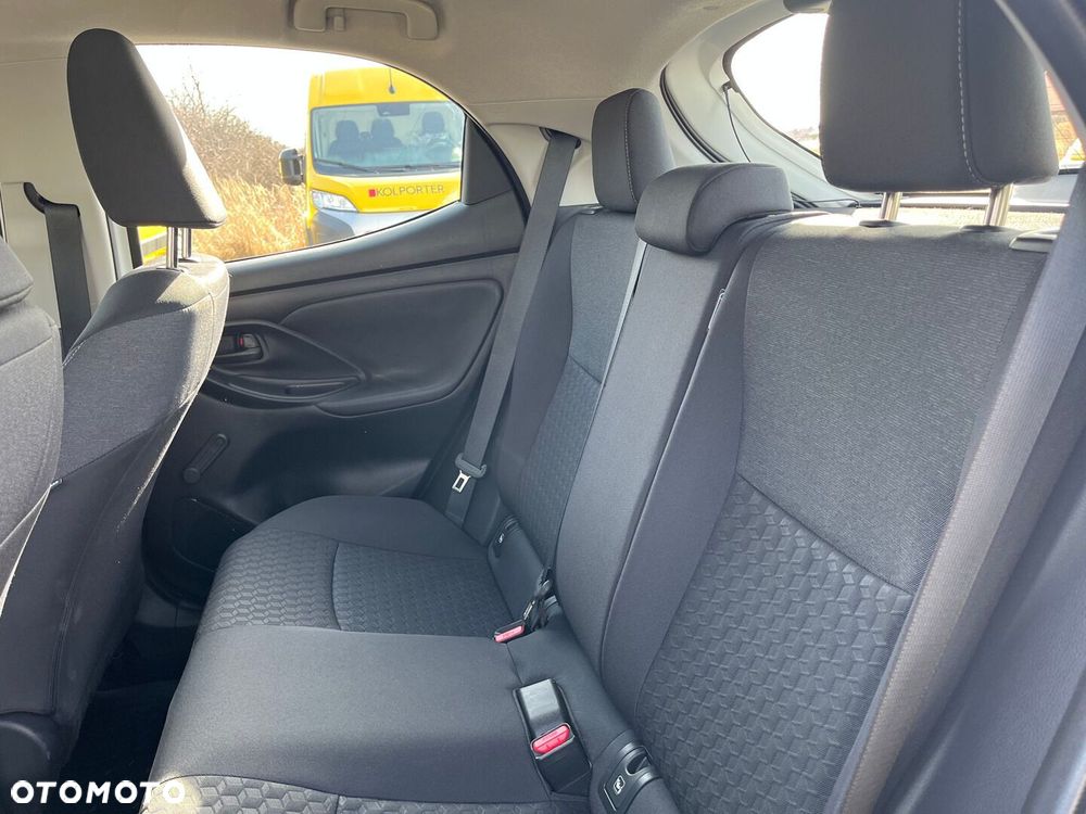 Toyota Yaris 1.5 Comfort CVT - 25
