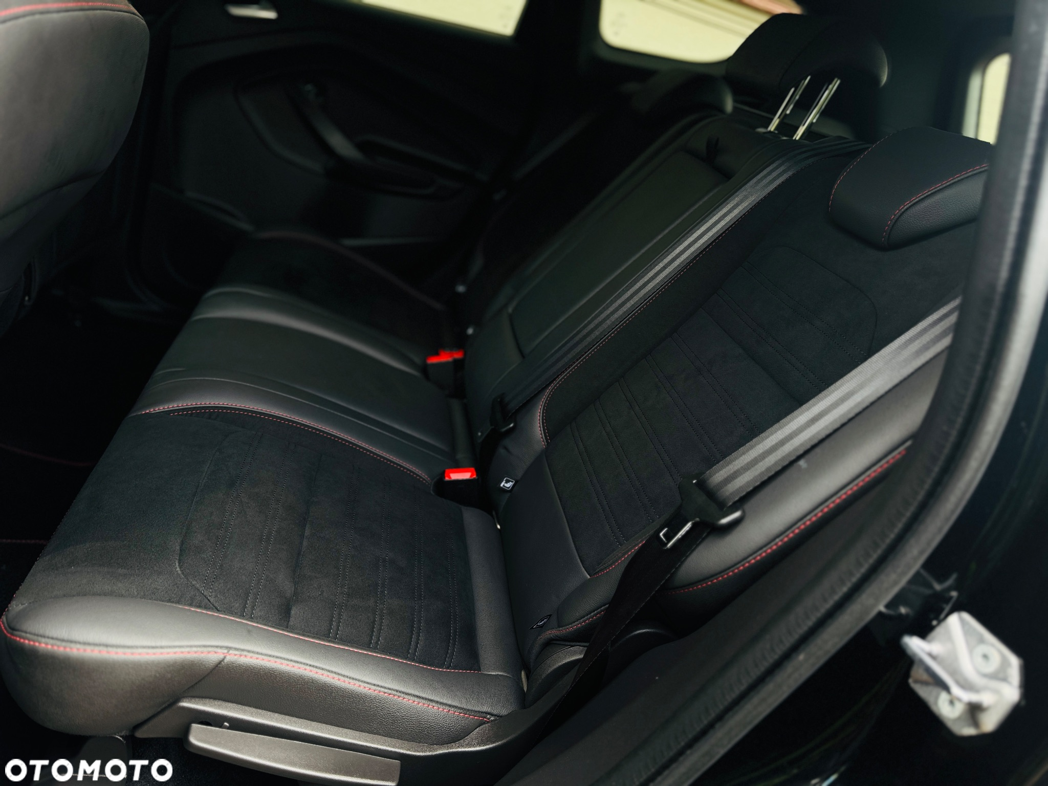 Ford Kuga 1.5 EcoBoost 4x4 ST-Line - 31
