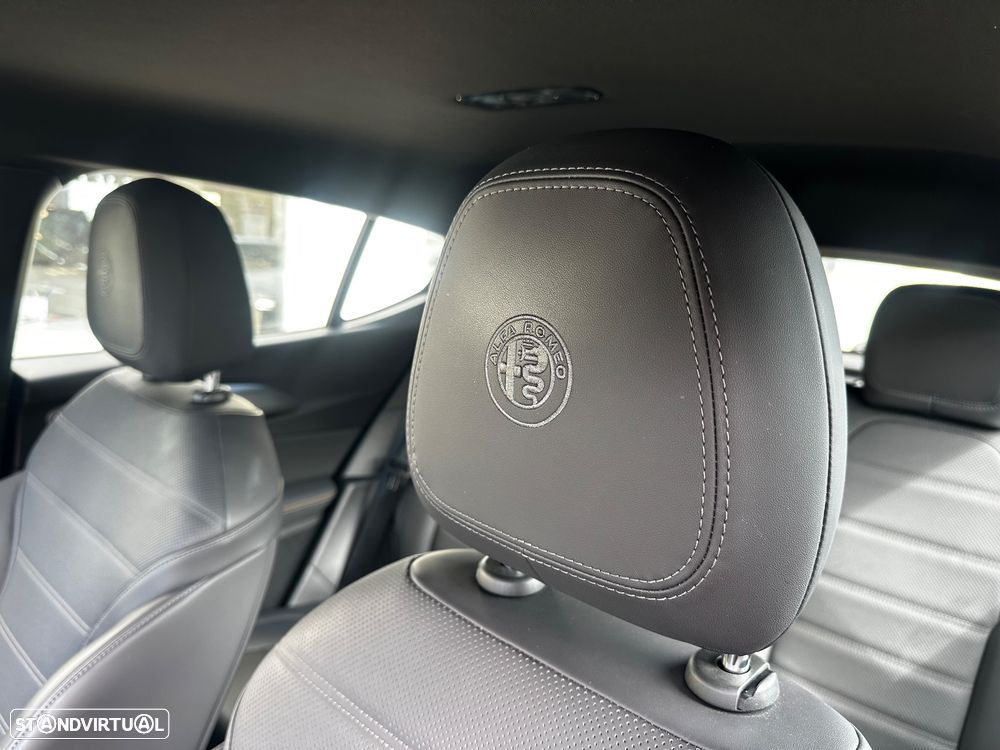 Alfa Romeo Tonale 1.5 Hybrid Sprint - 19