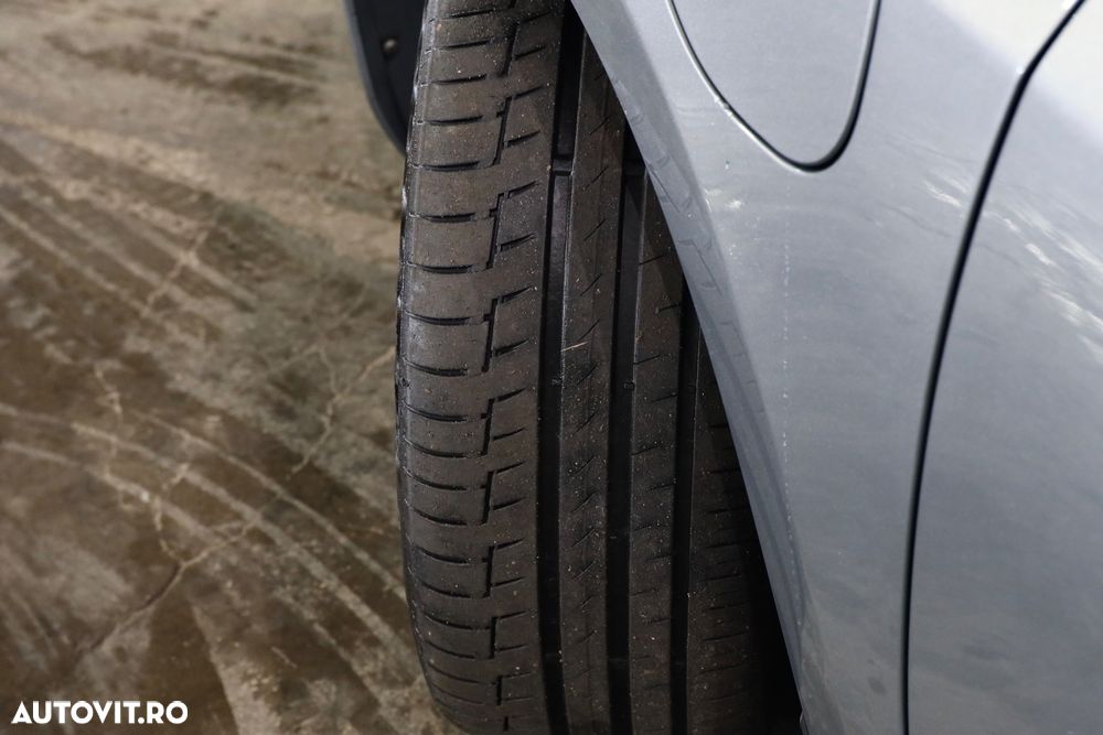 Volvo V60 D6 Plug-In-Hybrid AWD Geartronic Momentum - 33