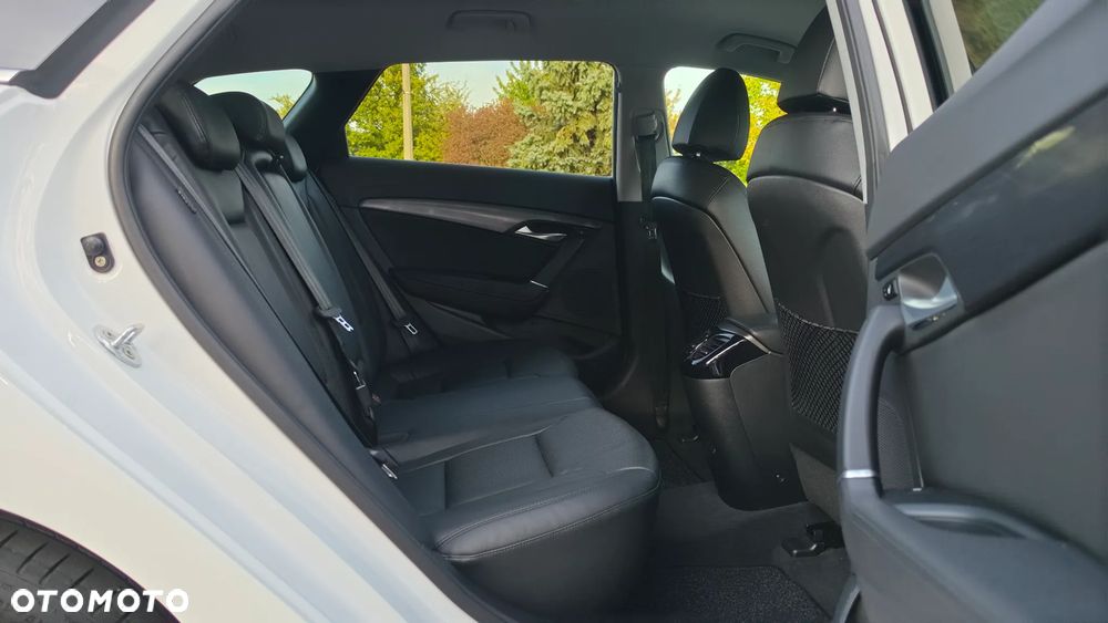 Hyundai i40 Kombi blue 1.7 CRDi Premium - 36