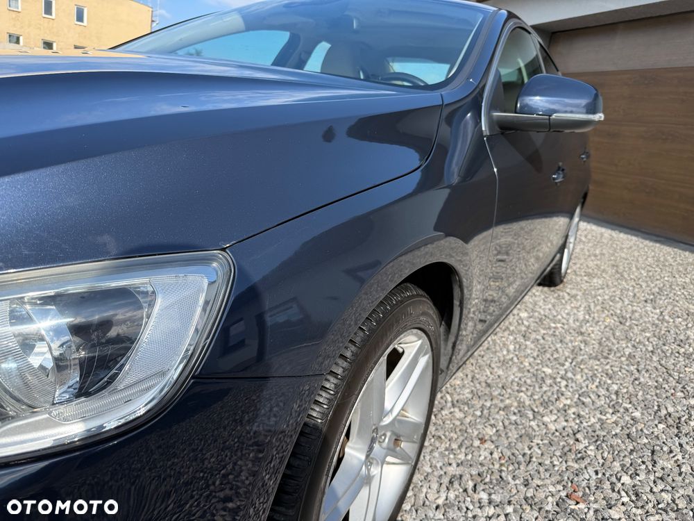 Volvo S60 2.5 T5 - 18