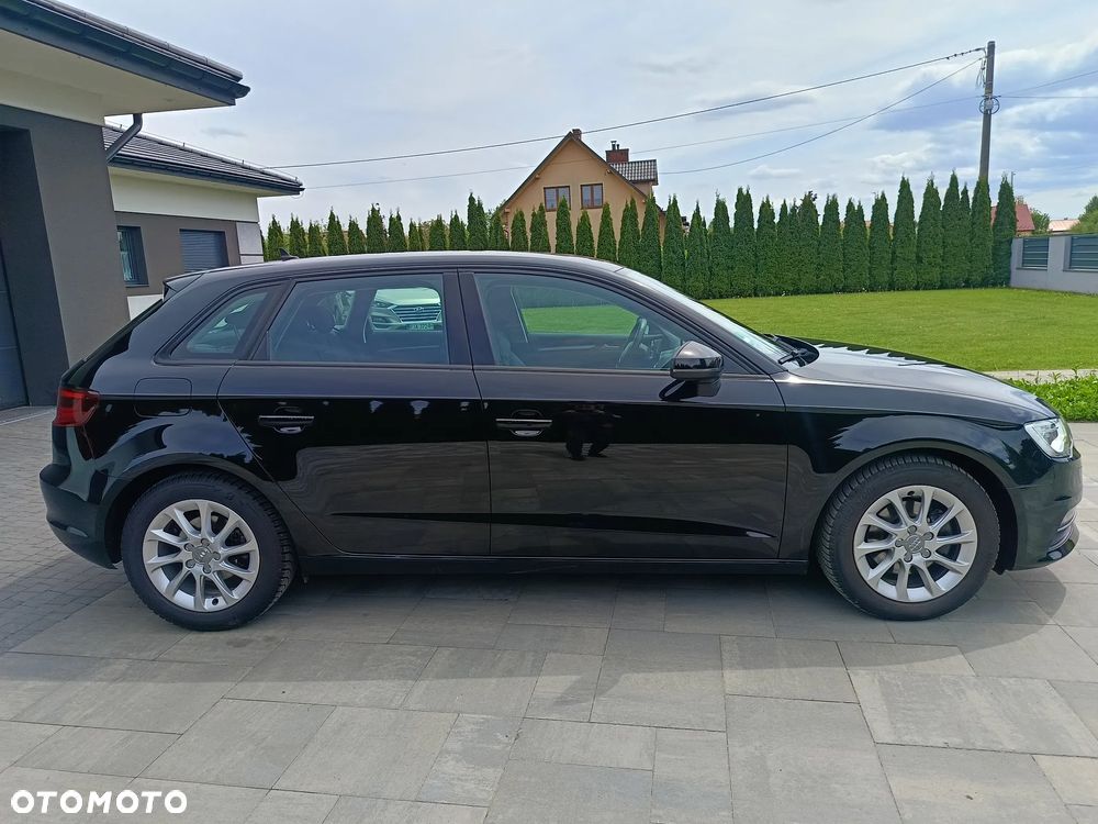 Audi A3 Sportback 2.0 TDI S tronic Attraction - 6