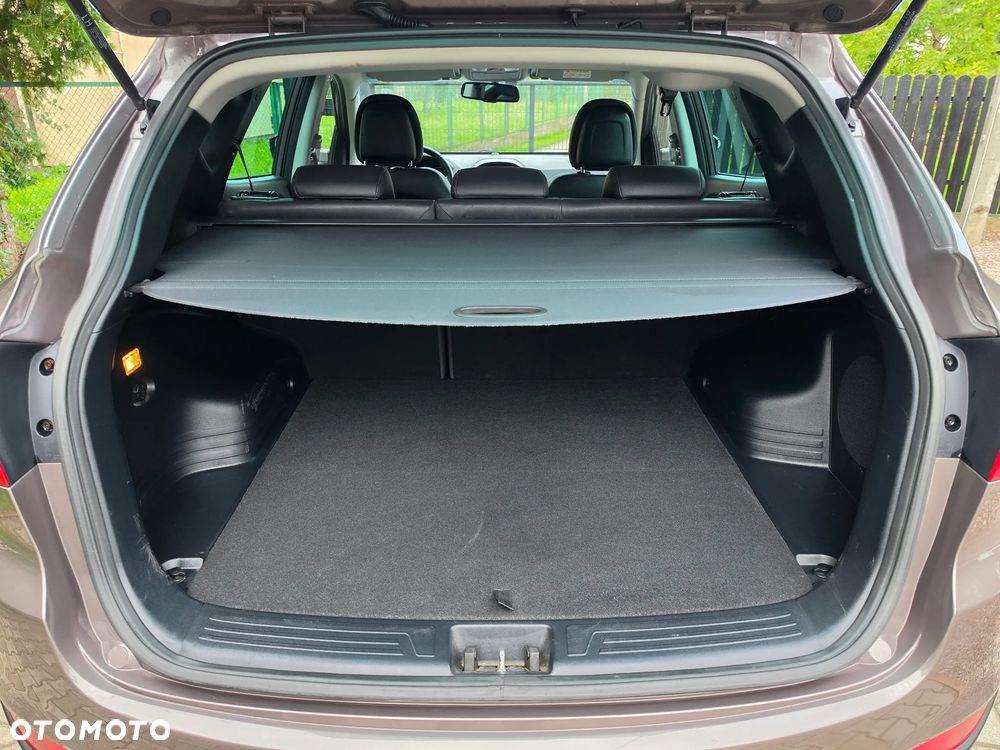 Hyundai ix35 1.6 2WD Fifa World Cup Edition - 30
