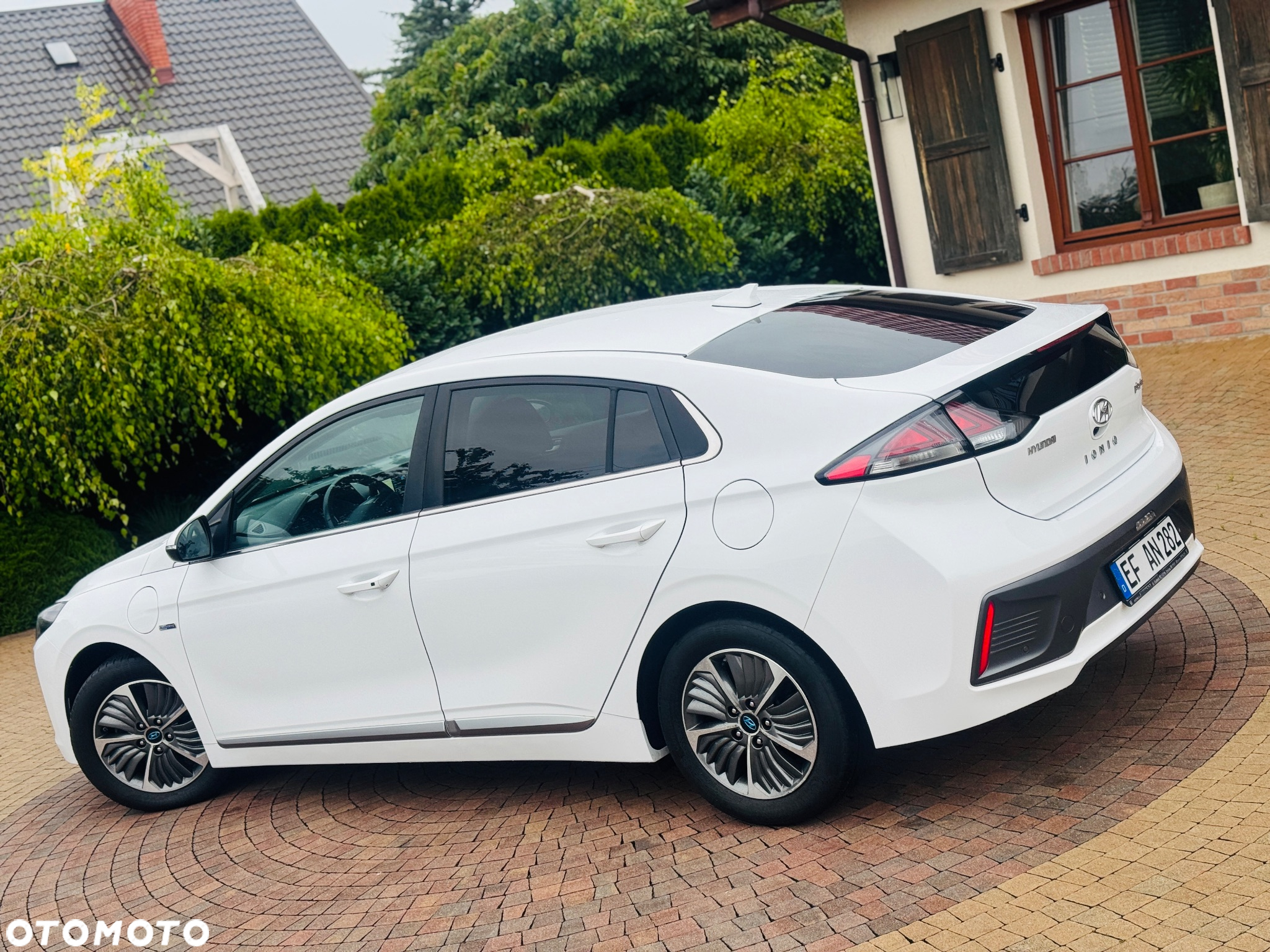 Hyundai IONIQ Plug-in-Hybrid 1.6 GDI Premium - 24